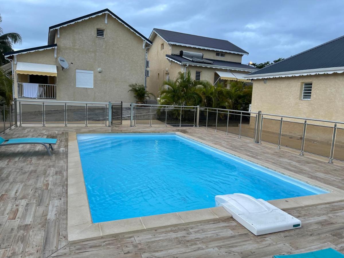 Les Villas Sarah Le Moule Εξωτερικό φωτογραφία